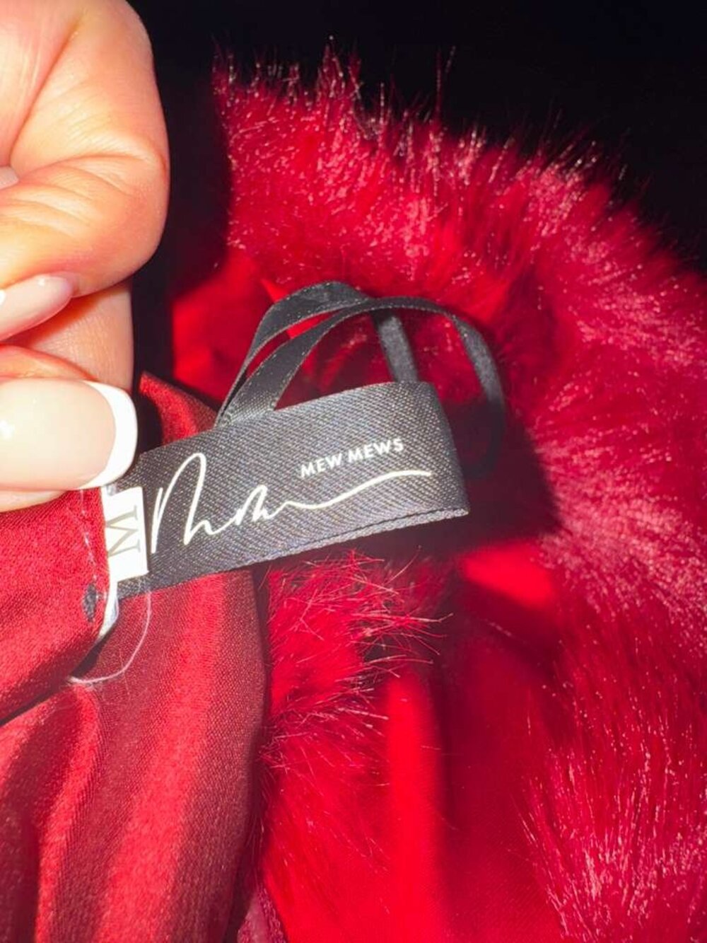 Mew Mew — Burgundy/Wine Satin Mini Dress + Fur Stole - Picture 3 of 3